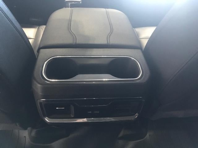 2023 GMC Sierra 1500 4WD Crew Cab 147 SLT