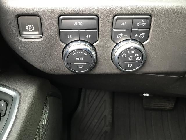 2022 GMC Sierra 1500 4WD Crew Cab 147 SLT