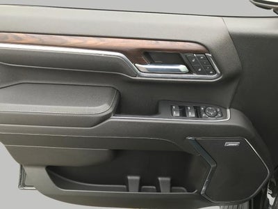 2022 GMC Sierra 1500 4WD Crew Cab 147 SLT