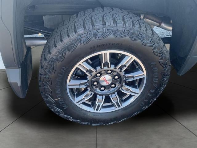 2026 GMC Sierra 1500 4WD Crew Cab 147 AT4
