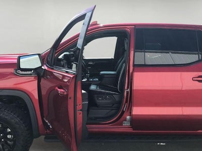 2023 GMC Sierra 1500 4WD Crew Cab 147 AT4X