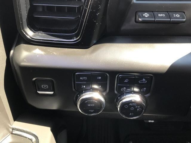 2023 GMC Sierra 1500 4WD Crew Cab 147 AT4X