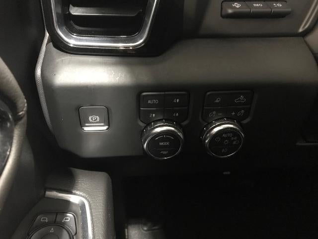 2023 GMC Sierra 1500 4WD Crew Cab 147 Denali