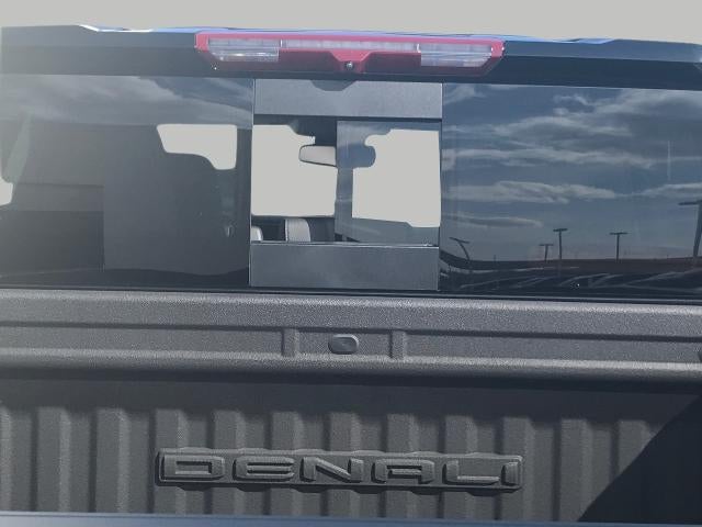 2023 GMC Sierra 1500 4WD Crew Cab 147 Denali