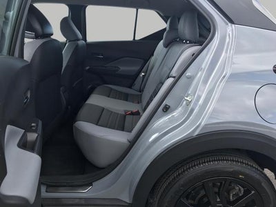 2024 Nissan Kicks SR FWD