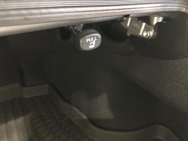 2021 Toyota Camry XSE Auto