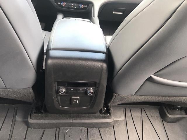 2023 Buick Enclave AWD 4dr Essence