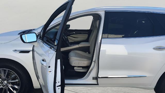 2022 Buick Enclave AWD 4dr Avenir