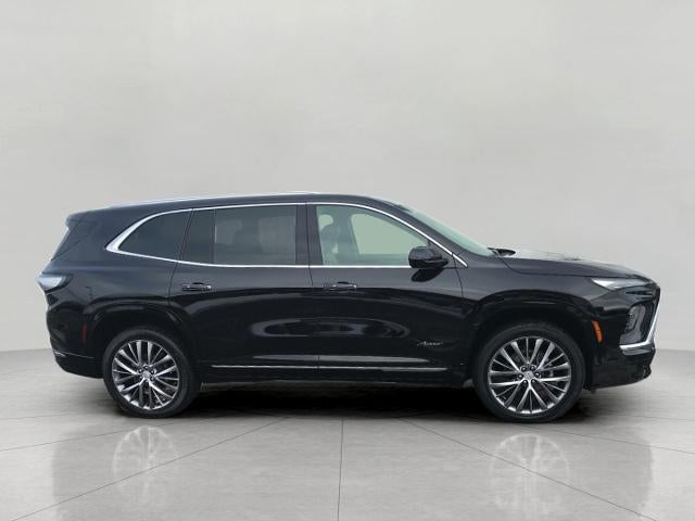 2025 Buick Enclave 4dr Avenir
