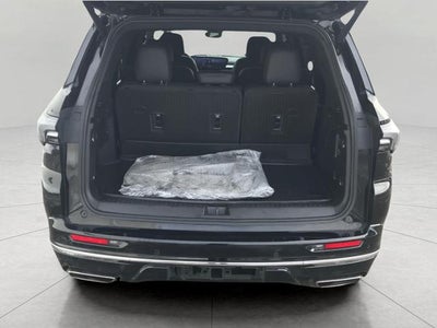 2025 Buick Enclave 4dr Avenir