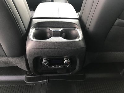 2025 Buick Enclave 4dr Avenir