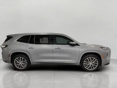 2025 Buick Enclave 4dr Avenir
