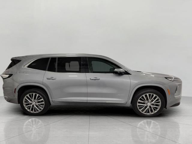 2025 Buick Enclave 4dr Avenir