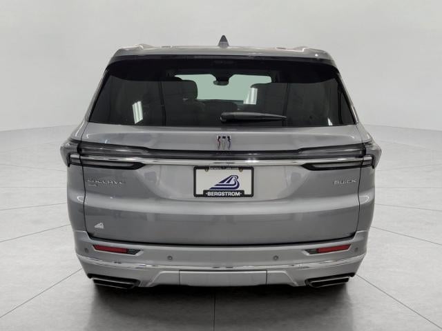 2025 Buick Enclave 4dr Avenir