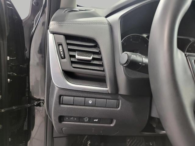 2025 Nissan Rogue AWD SV