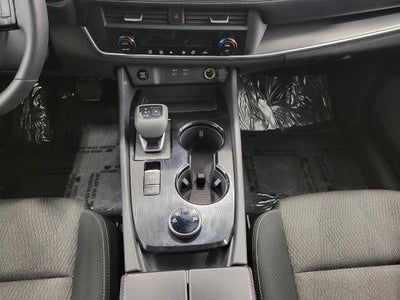 2025 Nissan Rogue AWD SV