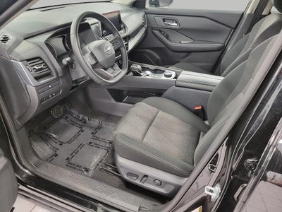 2025 Nissan Rogue AWD SV