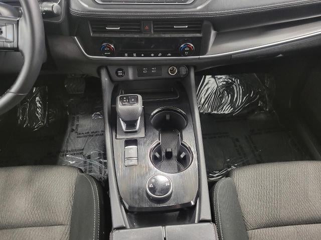 2025 Nissan Rogue AWD SV