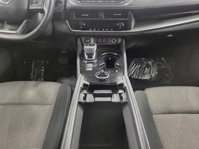 2025 Nissan Rogue AWD SV