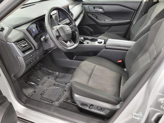 2025 Nissan Rogue AWD SV