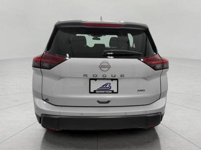 2025 Nissan Rogue AWD SV