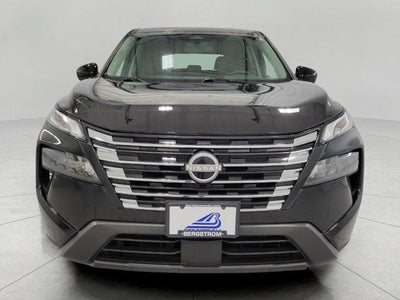 2025 Nissan Rogue AWD SV