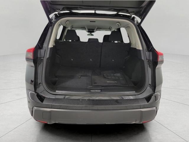 2025 Nissan Rogue AWD SV