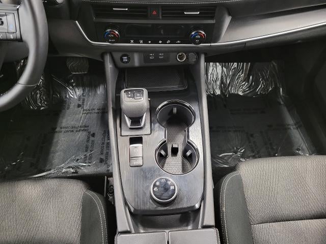 2025 Nissan Rogue AWD SV