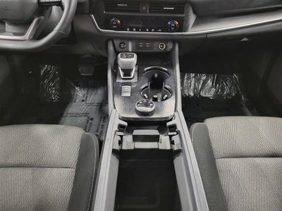 2025 Nissan Rogue AWD SV