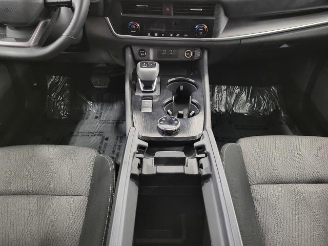 2025 Nissan Rogue AWD SV