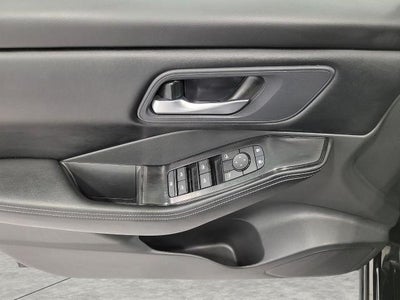 2025 Nissan Rogue AWD SV