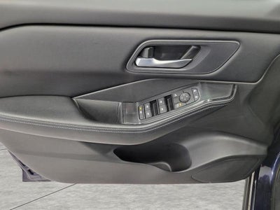 2025 Nissan Rogue AWD SV