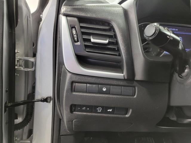 2025 Nissan Rogue AWD SV