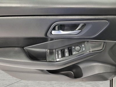 2025 Nissan Rogue AWD SV