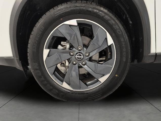 2025 Nissan Rogue AWD SV