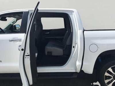2018 Toyota Tundra 4WD Limited CrewMax 5.5' Bed 5.7L FFV