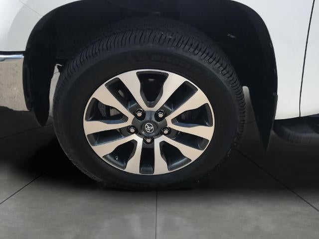 2018 Toyota Tundra 4WD Limited CrewMax 5.5' Bed 5.7L FFV