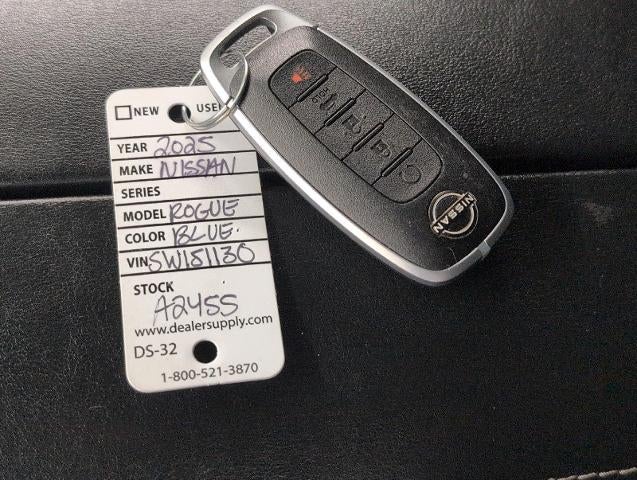 2025 Nissan Rogue AWD SV