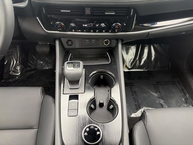 2025 Nissan Rogue AWD SL