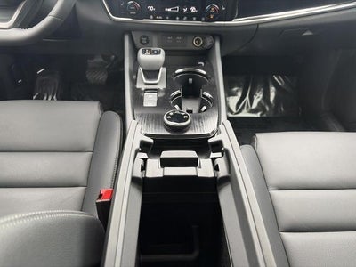 2025 Nissan Rogue AWD SL