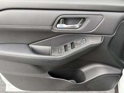 2025 Nissan Rogue AWD SL
