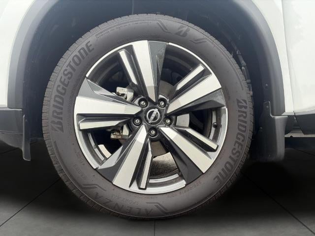 2025 Nissan Rogue AWD SL