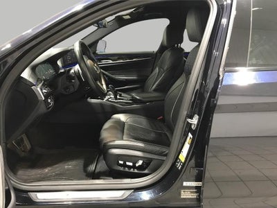 2019 BMW 5 Series M550i xDrive Sedan