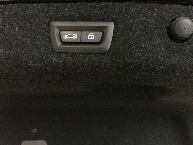 2019 BMW 5 Series M550i xDrive Sedan